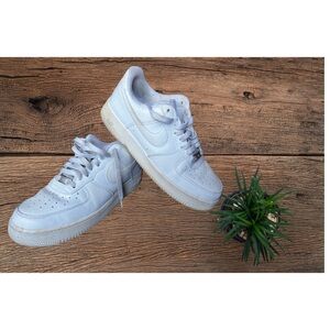 Air Force One White Sneakers 9.5 Men’s